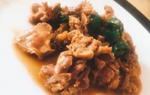 小米椒炒鸡珍花