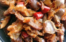 小米辣爆炒鸡胗