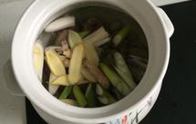 虫草、羊肚菌煲柴鸡