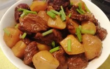 土豆炖牛腩