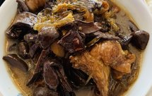 柴鸡炖蘑菇（红松蘑版）