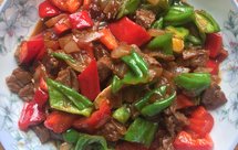 青红椒炒牛里脊