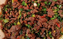 小米椒爆炒牛肉沫