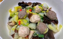 鲜掉眉毛的无油蔬菜牛筋丸