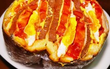 牛排芝士鸡蛋巨无霸三明治