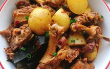 啤酒鸭，烹制时加入这样一勺液体鸭肉的腥味立马去无踪