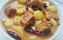 腊鸭腿炖土豆