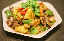 彩椒爆炒鸭肉鸭胗