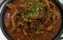 猪尾巴鸭掌火锅