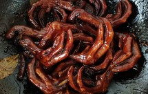 微辣周黑鸭鸭爪，卤毛豆，味太绝了！直嗦手指头