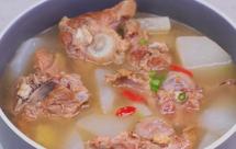 新鲜羊蝎子炖萝卜汤