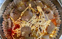 麻辣鸭血金针菇