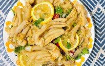 柠檬香！酸辣脱骨鸭掌