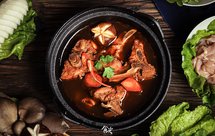 东北酱骨头火锅 ｜大酱骨火锅