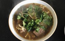 豆瓣酱味—纯•鸭血粉丝汤