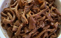 下酒小菜～卤鸭肠