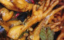 不放油的卤鸭脖鸭肠鸡爪