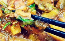 撑死老婆子的海螺片炖茄子粉条