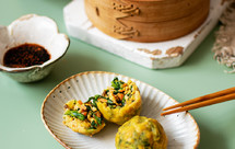 低卡饱腹健康餐｜玉米面菜团子