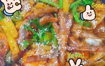 流口水的麻辣香锅虾拼鸭掌