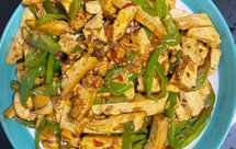 香干炒青椒（比荤菜还好吃的素菜）