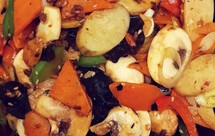 【酱爆彩椒山药】