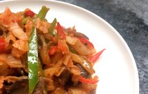 韩式辣泡菜爆炒鸭胗 | 三分钟就能做好的快手下饭菜