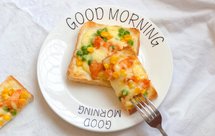 10分钟快手早餐-玉米青豆鸡肉芝士吐司片-快速消耗吐司片