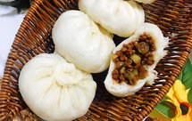 酱香味浓郁，蓬松暄软的「芸豆酱肉包」