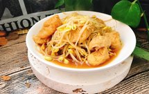 油豆腐烧黄豆芽