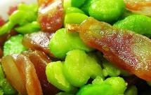 蚕豆炒香肠