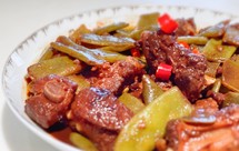 小美助力的排骨炖扁豆