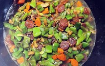 老妈连吃两碗的干贝刀豆胡萝卜香肠焖饭——中式一日三餐（二十五）