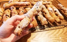 无糖无油全麦葡萄干坚果面包棒，健康零失败