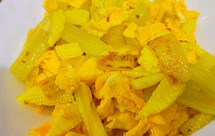 黄瓜玉米笋炒鸡蛋