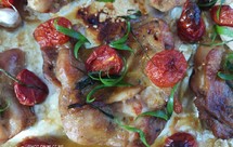 蒜香圣女果烤鸡腿