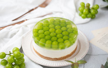 免烤箱！阳光玫瑰酸奶芝士柠檬慕斯蛋糕！