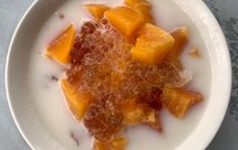 桃胶木瓜西米露牛奶糖水