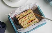 东菱三明治早餐机_大虾牛油果三明治+菠萝鸡头米小丸子甜汤