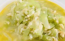 虾皮炒胡瓜｜详细步骤图