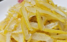 除柚子皮的苦味，制柚子糖