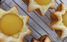 潘多洛星星黄桃八角面包