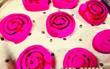 火龙果汁小花卷