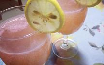 西柚香梨气泡饮料