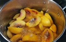 夏日自制冰凉饮 黄桃罐头