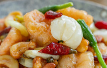 7月抓紧吃【宫保荔枝大虾球】，酥脆又甜美！