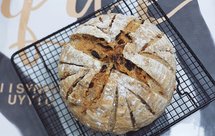 无糖低油全麦葡萄干无花果核桃欧包【橄榄油版】