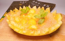 看剧好陪伴，哈密瓜冰浆西米露