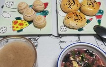 轻食美人早餐打卡Day2 黑芝麻玫瑰花馅老婆饼，苋菜虾皮粥，哈密瓜蓝莓干果汁