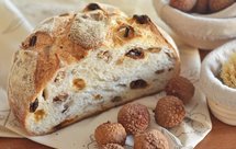 荔枝干碧根果软欧包